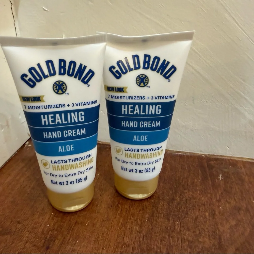 NWT Gold Bond Healing Hand Cream with Aloe